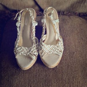 Seychelles wedges